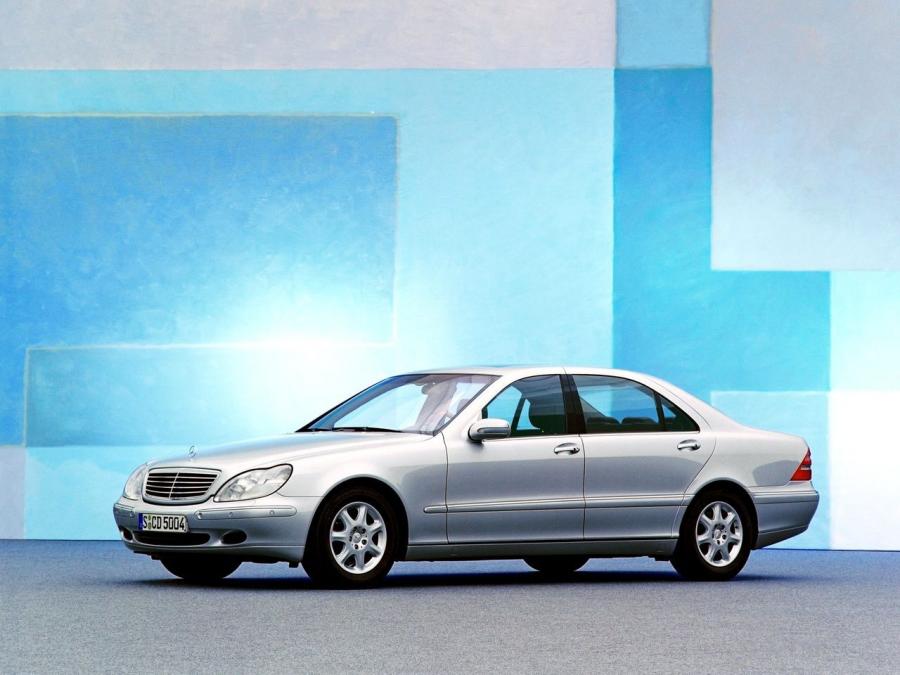  Mercedes-Benz S500 1998 года  (фото 11 из 14)